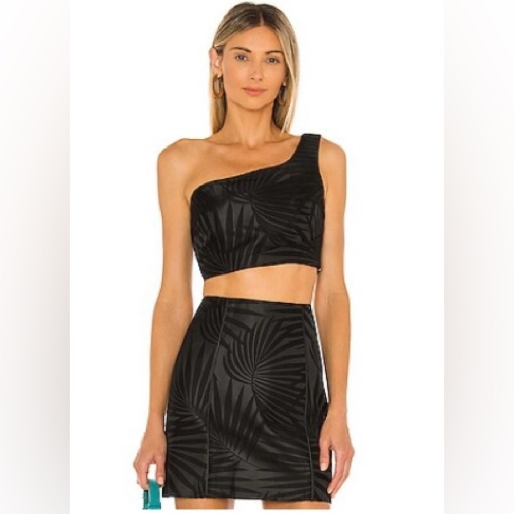 💓NWT Anthropologie Significant Other Black One Shoulder Crop Top - Size 2